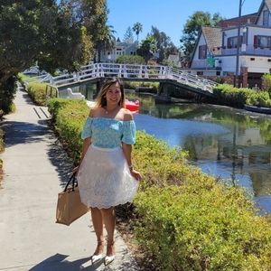 🌺🌺 SOLD🌺🌺